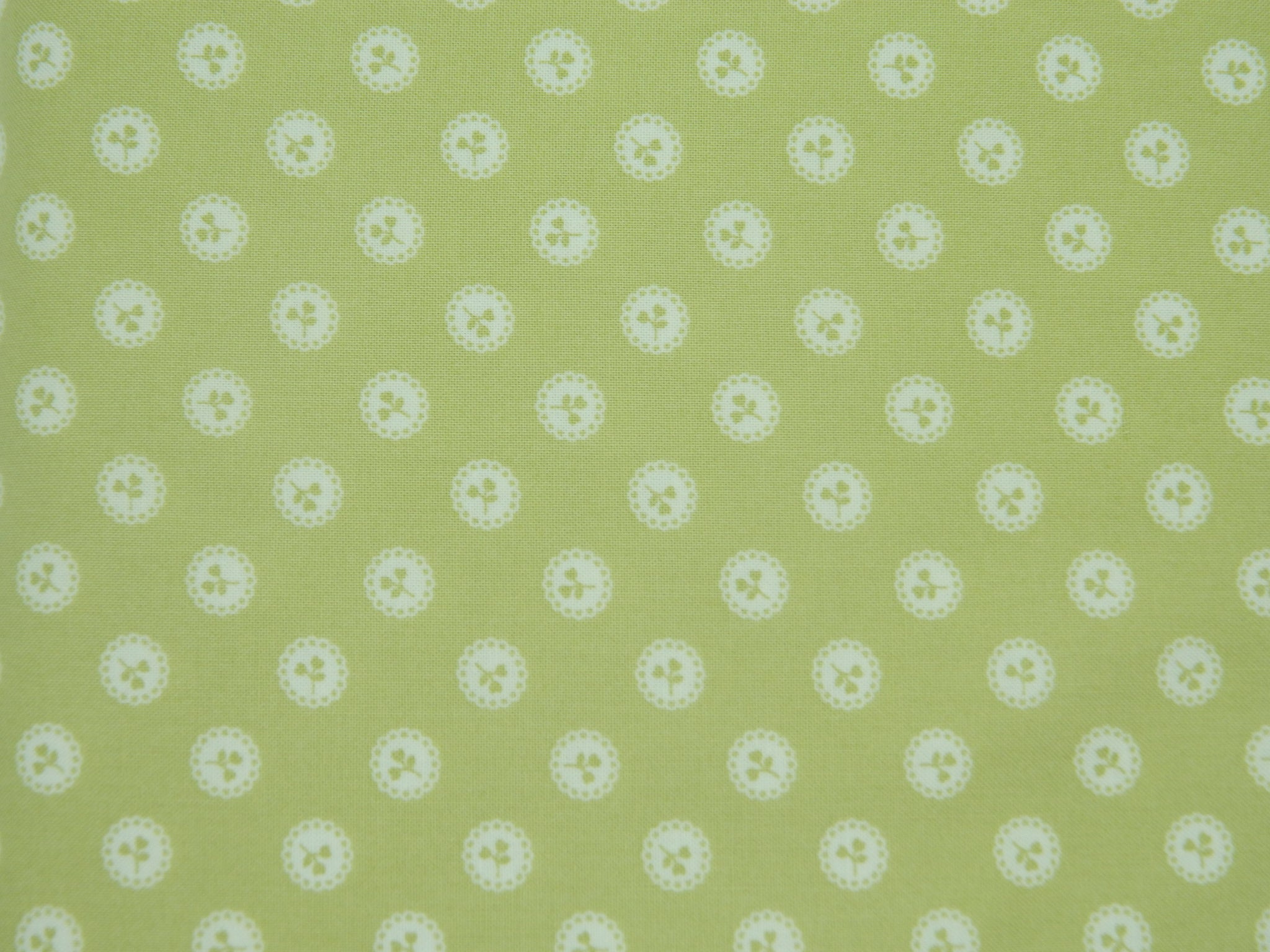 Green  M31746 21 Dainty Meadow