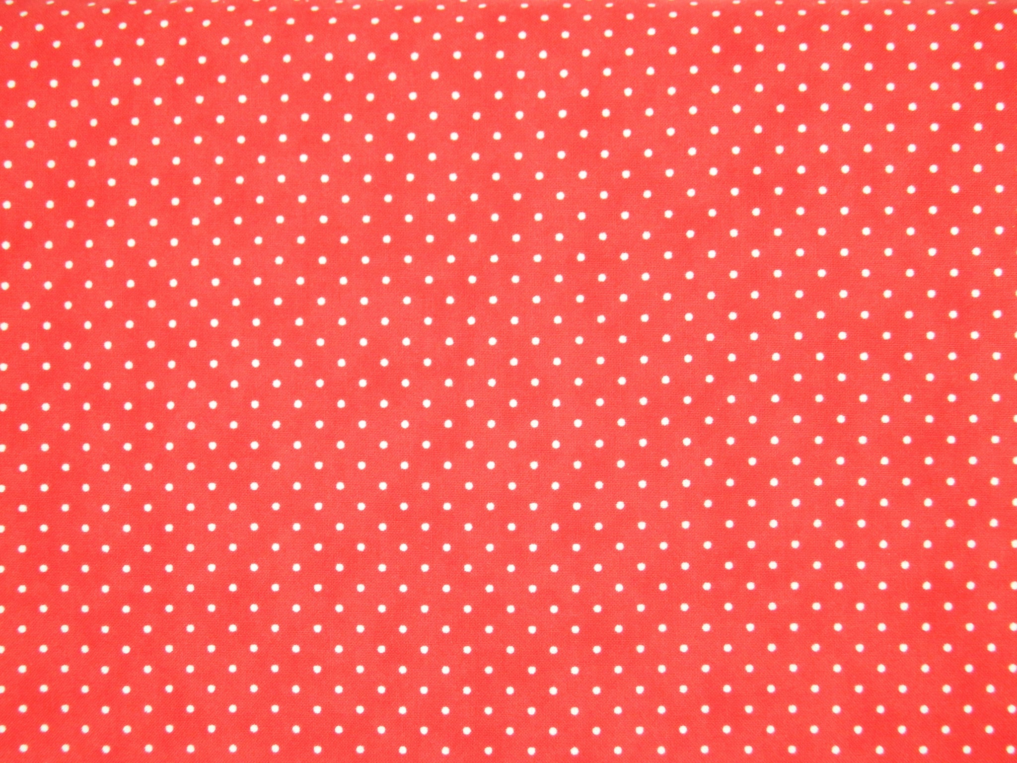 Red with white spot      Essential Dots M8654-38