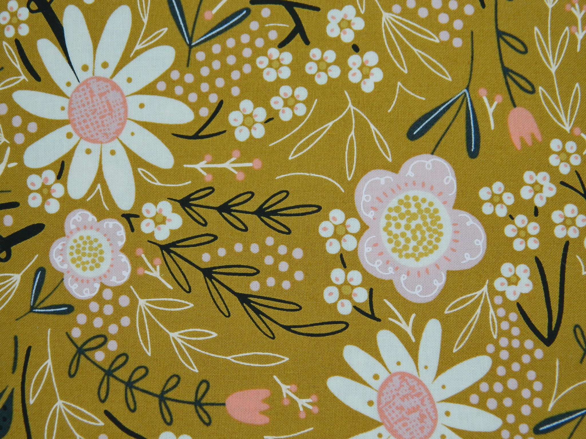 Birdsong Mustard floral M48651 14